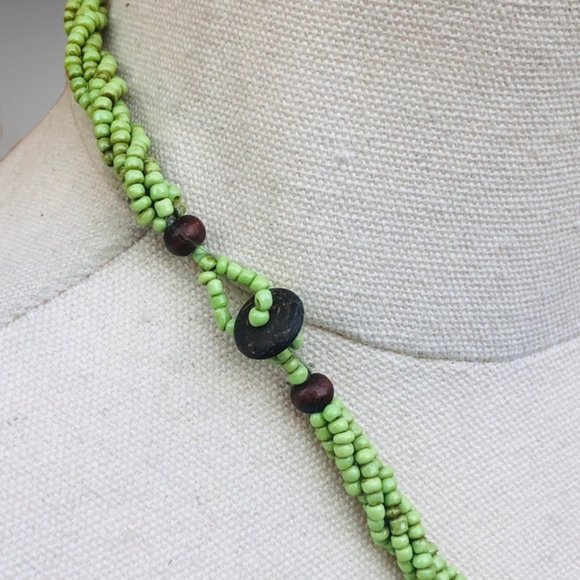 VINTAGE Gorgeous Mermaid Pendant Collar Necklace in Green - Picture 7 of 7